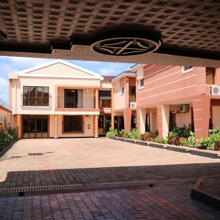The Big 5 Hotel, Lodge & Camp Lubumbashi Eksteriør billede