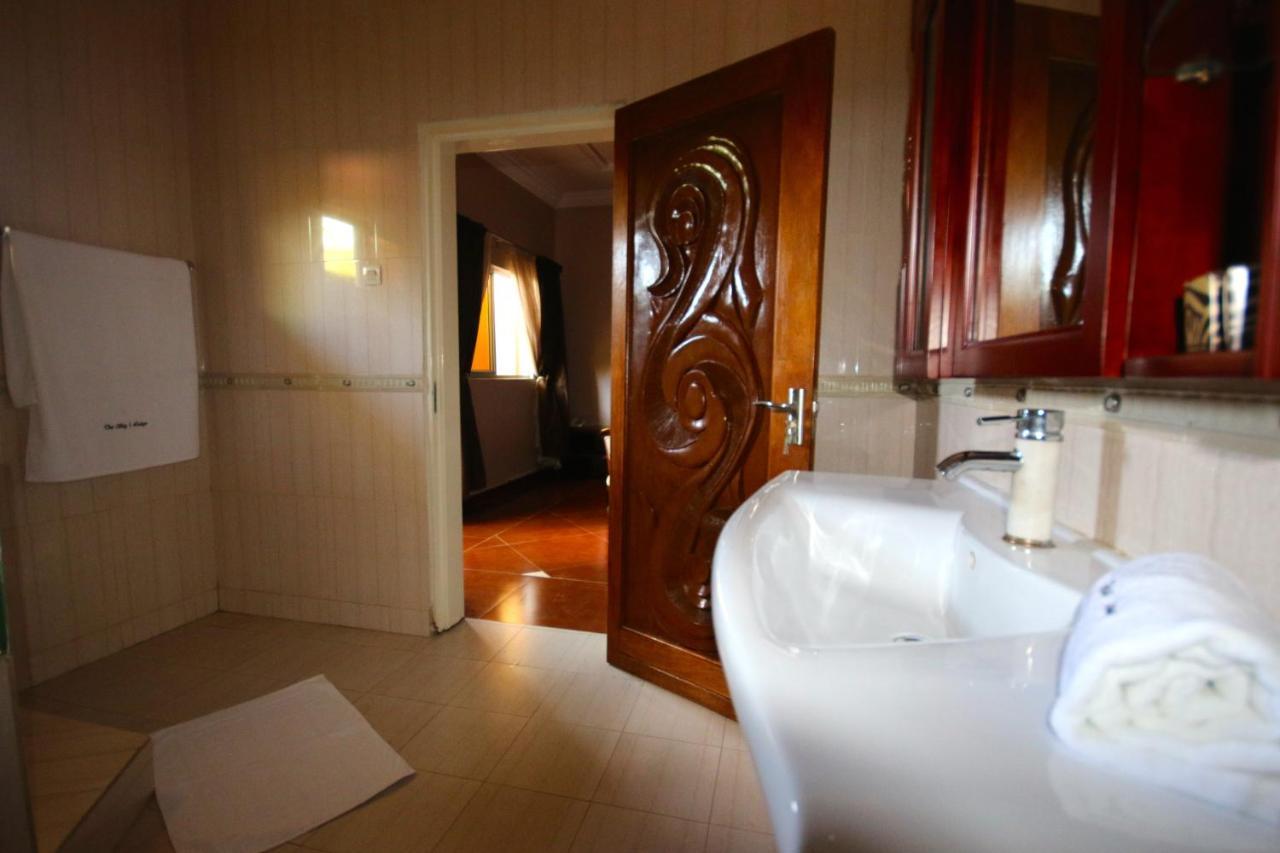 The Big 5 Hotel, Lodge & Camp Lubumbashi Eksteriør billede