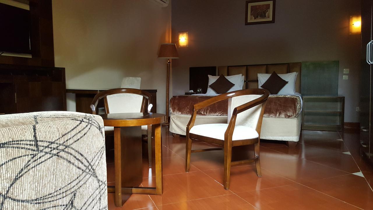 The Big 5 Hotel, Lodge & Camp Lubumbashi Eksteriør billede